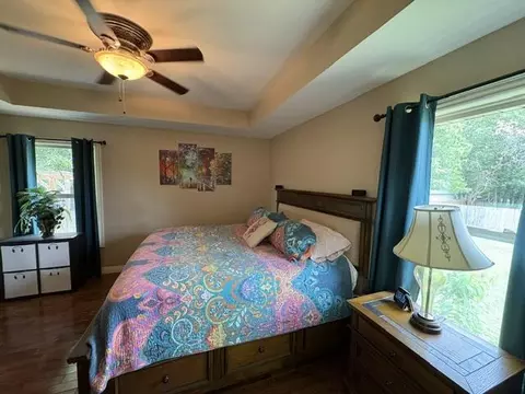 Bedroom - 1103 Chicory Ln, Aurora, MO 65605 photo 3 of 4
