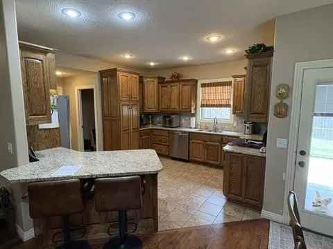 Kitchen - 1103 Chicory Ln, Aurora, MO 65605 photo 1 of 4