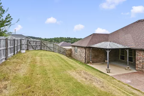 Exterior - 148 Hackberry Ln, Branson, MO 65616 photo 6 of 8