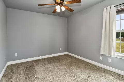 Bedroom - 148 Hackberry Ln, Branson, MO 65616 photo 3 of 6