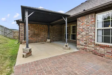Exterior - 148 Hackberry Ln, Branson, MO 65616 photo 4 of 8