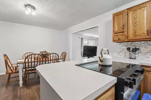 Dining - 3031 E Gasconade St, Springfield, MO 65804 photo 3 of 3