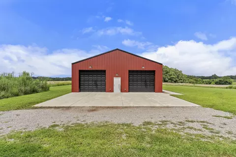 3153 Sand Springs Rd, Marshfield, MO 65706 photo 2