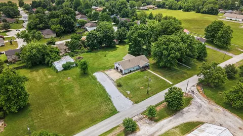 View/Area - 322 E Drive St, Clever, MO 65631 photo 3 of 5