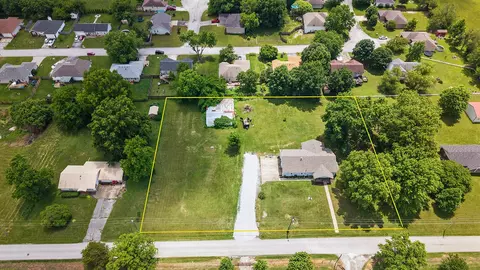 View/Area - 322 E Drive St, Clever, MO 65631 photo 1 of 5