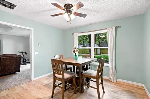 Dining - 2035 S Glenn Ave, Springfield, MO 65807 photo 2 of 3
