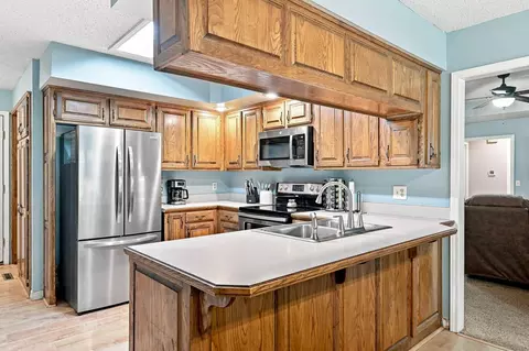 Kitchen - 2035 S Glenn Ave, Springfield, MO 65807 photo 1 of 6