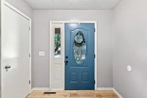 Entry Way - 2035 S Glenn Ave, Springfield, MO 65807 photo 1 of 1
