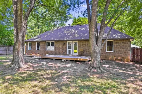 Exterior - 2035 S Glenn Ave, Springfield, MO 65807 photo 6 of 8