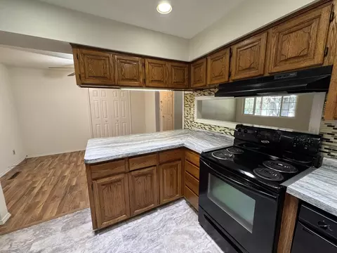 Kitchen - 2754 N Pierce Ave, Springfield, MO 65803 photo 4 of 4