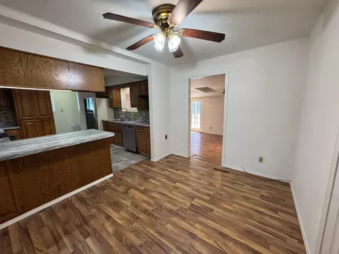 Dining - 2754 N Pierce Ave, Springfield, MO 65803 photo 1 of 1
