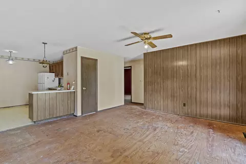 Living - 2645 E Cragmont St, Springfield, MO 65804 photo 1 of 3