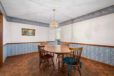 Dining - 8488 W Sunset Dr, Springfield, MO 65802 photo 1 of 4