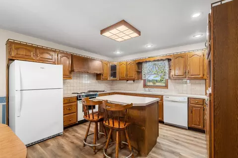 Kitchen - 8488 W Sunset Dr, Springfield, MO 65802 photo 1 of 5