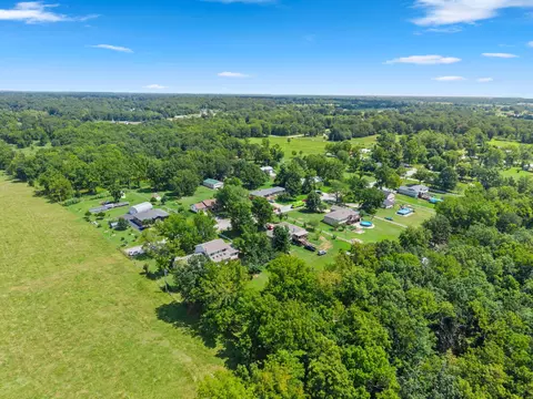 View/Area - 8488 W Sunset Dr, Springfield, MO 65802 photo 4 of 5