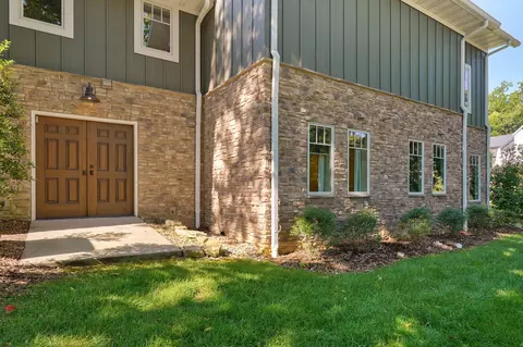 Exterior - 2840 S Morningway Dr, Springfield, MO 65804 photo 16 of 17