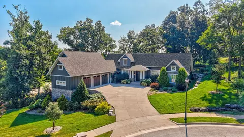 Exterior - 2840 S Morningway Dr, Springfield, MO 65804 photo 3 of 17