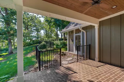 Exterior - 2840 S Morningway Dr, Springfield, MO 65804 photo 8 of 17