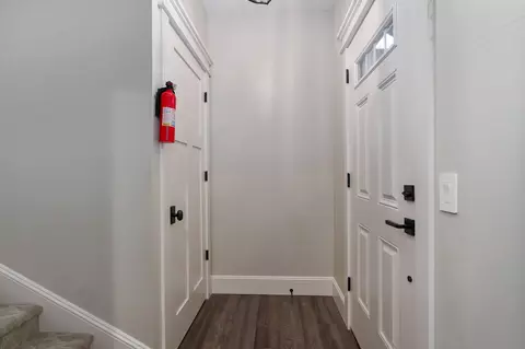 Entry Way - 2840 S Morningway Dr, Springfield, MO 65804 photo 5 of 5