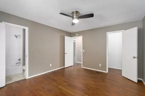 Bedroom - 2520 S Fort Ave, Springfield, MO 65807 photo 2 of 4