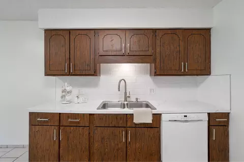 Kitchen - 2520 S Fort Ave, Springfield, MO 65807 photo 4 of 4