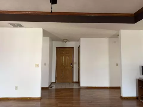 Entry Way - 2225 W Rockwood St, Springfield, MO 65807 photo 2 of 5