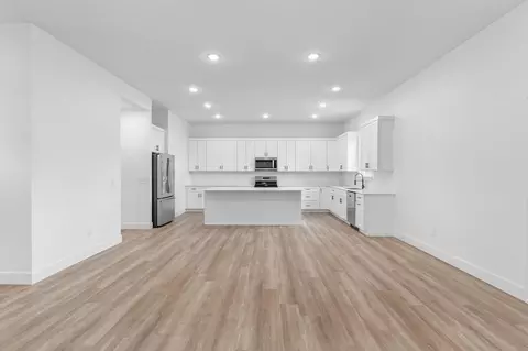 Living - 1312 S Birch Ave, Springfield, MO 65802 photo 5 of 5