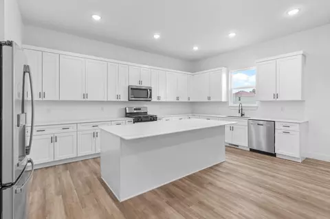 Kitchen - 1312 S Birch Ave, Springfield, MO 65802 photo 2 of 3