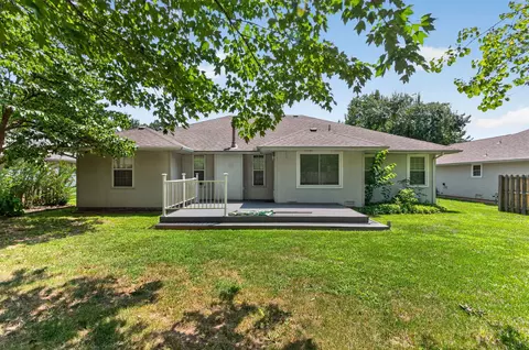 Exterior - 2259 W Cantebury St, Springfield, MO 65810 photo 3 of 6