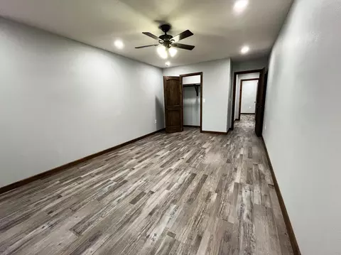 Bedroom - 207 Juniper Ave, Cabool, MO 65689 photo 1 of 7