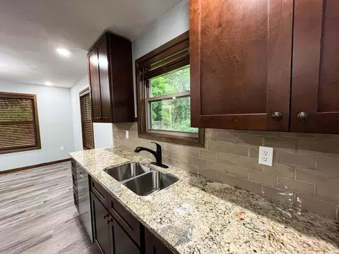 Kitchen - 207 Juniper Ave, Cabool, MO 65689 photo 3 of 3