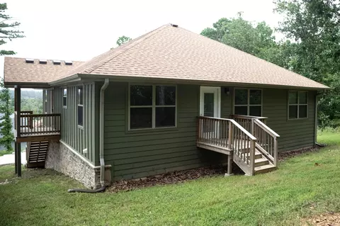Exterior - 207 Juniper Ave, Cabool, MO 65689 photo 8 of 20
