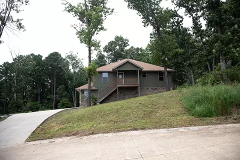 Exterior - 207 Juniper Ave, Cabool, MO 65689 photo 3 of 20