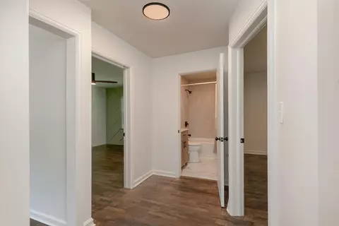 Entry Way - 1637 S Broadway Ave, Springfield, MO 65807 photo 1 of 1