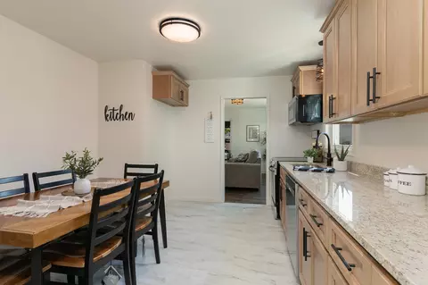 Kitchen - 1637 S Broadway Ave, Springfield, MO 65807 photo 4 of 4