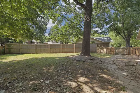 Exterior - 4663 S Roubidoux Pl, Springfield, MO 65804 photo 11 of 11
