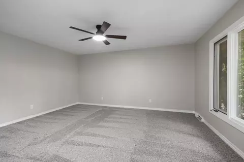 Living - 4663 S Roubidoux Pl, Springfield, MO 65804 photo 6 of 13