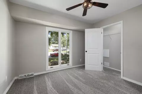 Bedroom - 4663 S Roubidoux Pl, Springfield, MO 65804 photo 3 of 3
