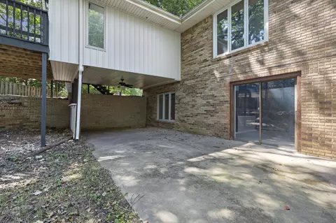 Exterior - 4663 S Roubidoux Pl, Springfield, MO 65804 photo 6 of 11