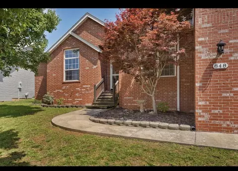 Exterior - 848 S Black Sands Ave, Nixa, MO 65714 photo 4 of 9