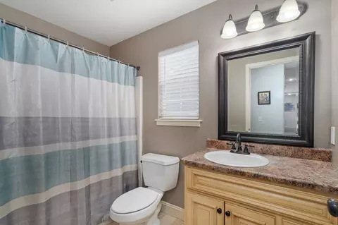 Bath - 848 S Black Sands Ave, Nixa, MO 65714 photo 4 of 5