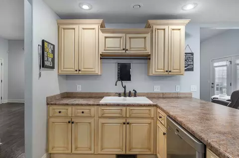 Kitchen - 848 S Black Sands Ave, Nixa, MO 65714 photo 4 of 4