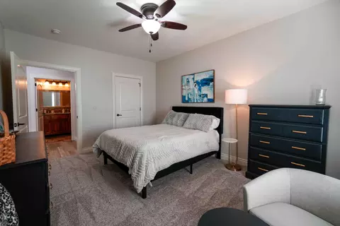 Bedroom - 3326 S Juniper Ave, Springfield, MO 65804 photo 5 of 5