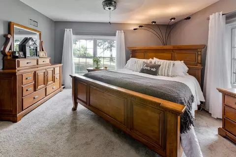 Bedroom - 712 S Gilman Ave, Wheaton, MO 64874 photo 2 of 5