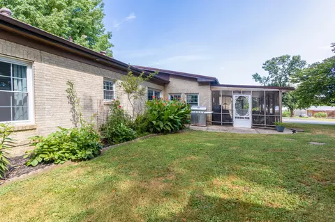 Exterior - 712 S Gilman Ave, Wheaton, MO 64874 photo 6 of 11
