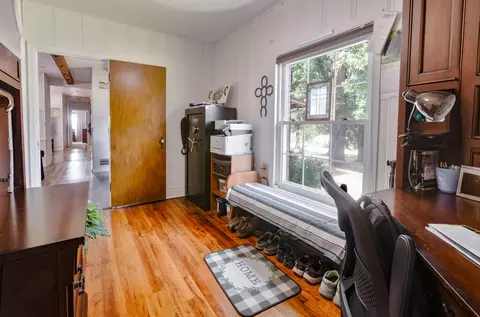 Entry Way - 712 S Gilman Ave, Wheaton, MO 64874 photo 1 of 1