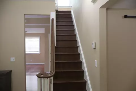 Entry Way - 715 E Lynn St, Springfield, MO 65802 photo 3 of 3