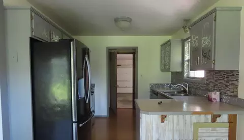 Kitchen - 3877 S Cottage Ave, Springfield, MO 65807 photo 1 of 1