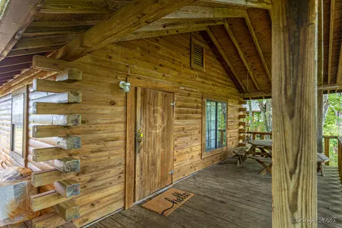 Exterior - 377 Us-63, Mammoth Spring, AR 72554 photo 4 of 8