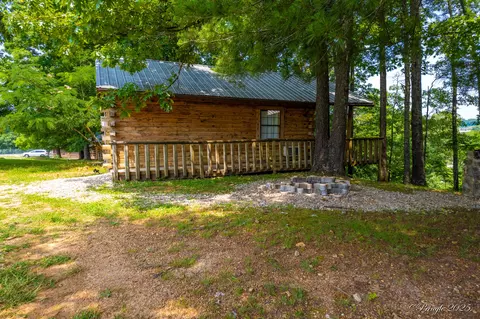 Exterior - 377 Us-63, Mammoth Spring, AR 72554 photo 2 of 8